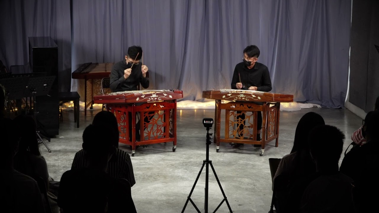 12 Dancing Leaves — 天秤座