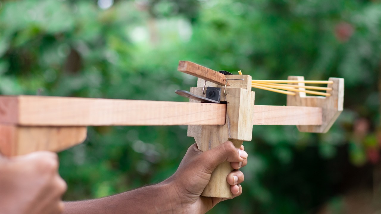 Diy Bamboo Slingshot Creations With Trigger #slingshot #diy #toys
