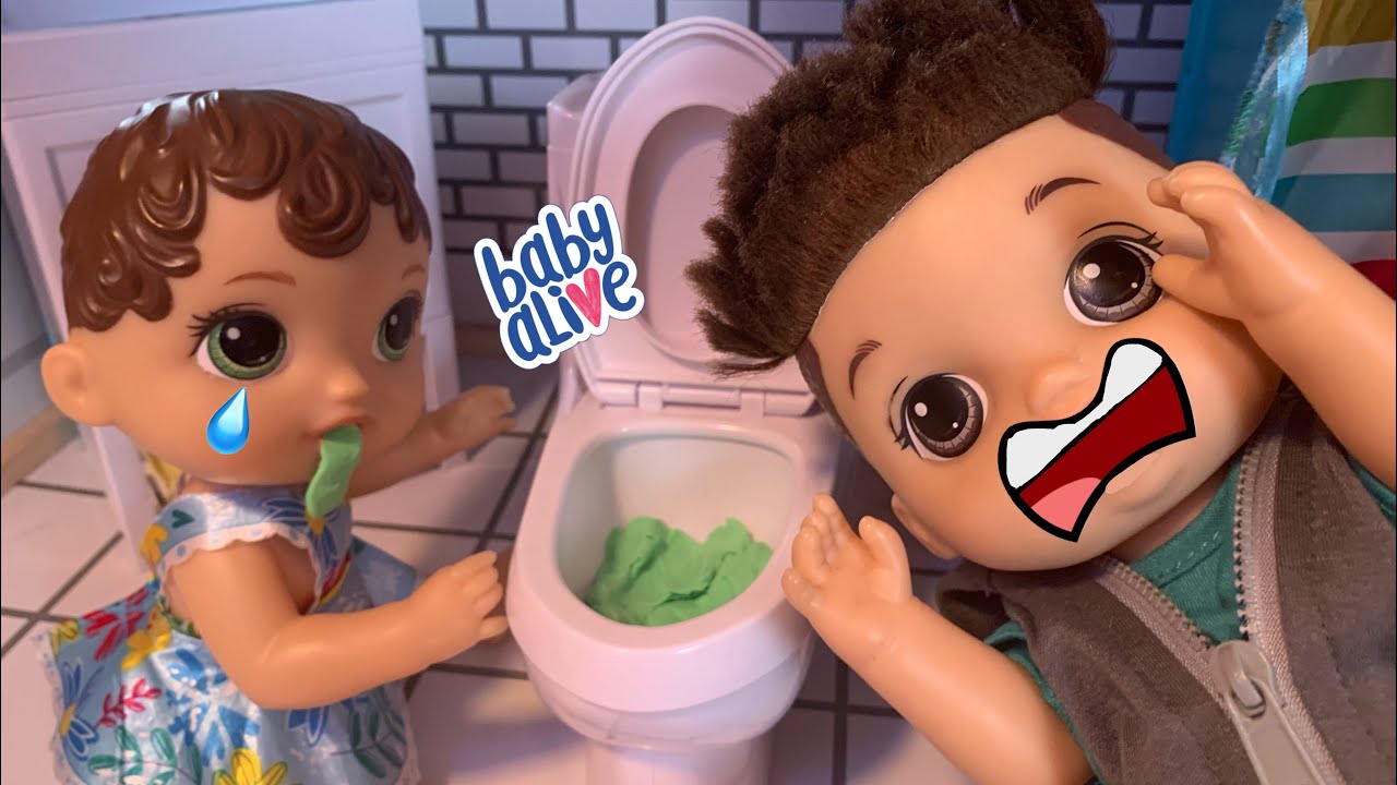 Baby alive Zoe is sick and throws up 🤮