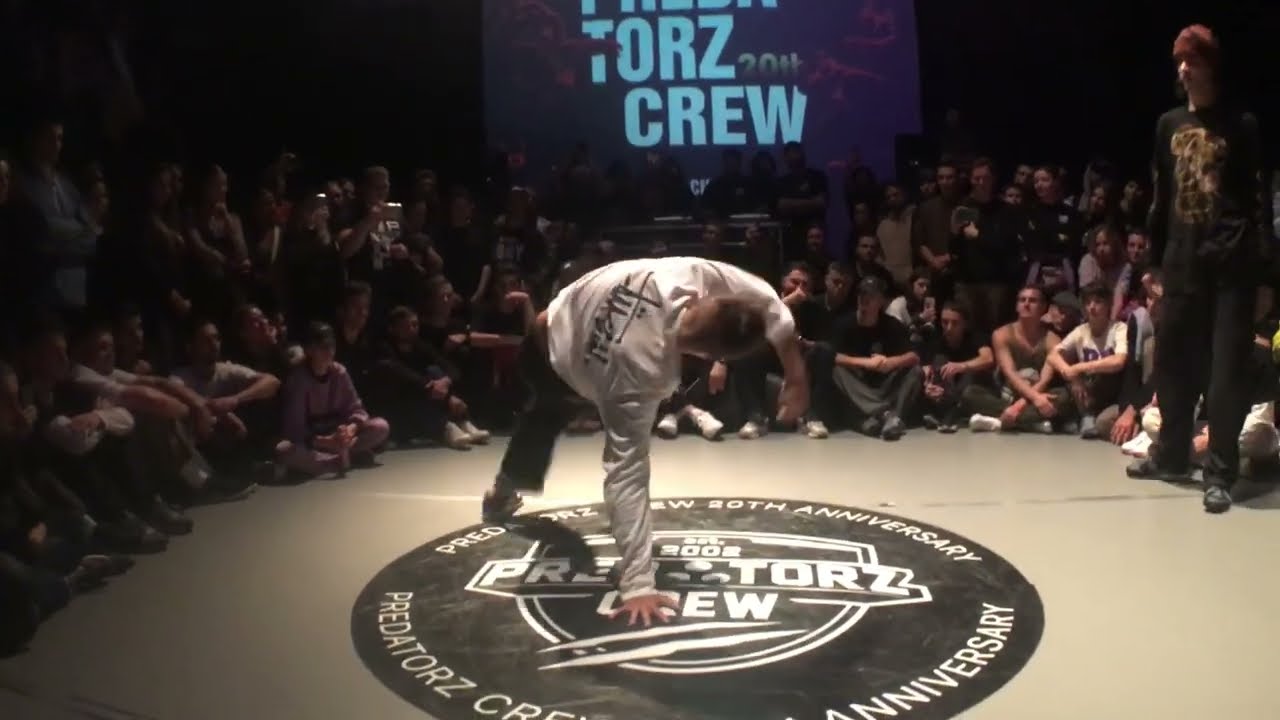 Predatorz Anniversary 20 - 1’8 - Bboy 1x1 - Bars vs Ralfinio #bmvideo