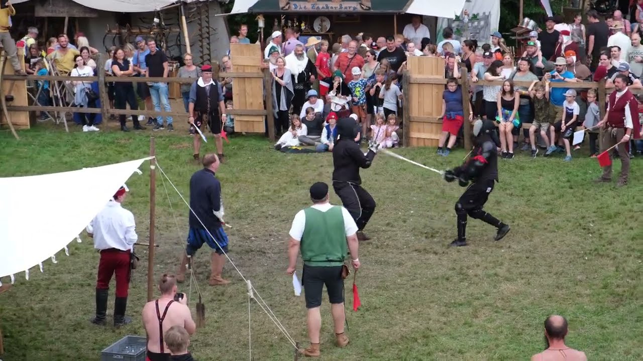 Schwertkampfturnier Finale Schwert zu 1 ½ Hand