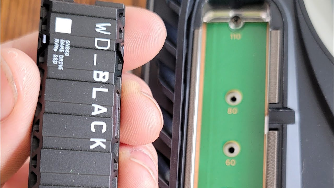 Installation of WD BLACK SN850 1TB SSD in expansion bay of PS5