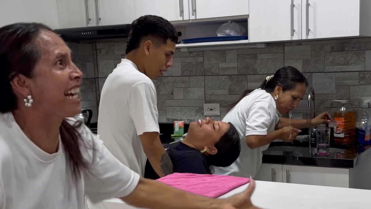 Broma de la comida para cazar una rata🐀🤣