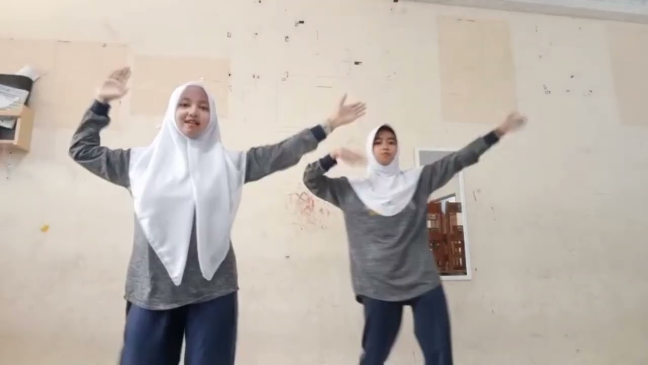 Senam Kreasi (Pemanasan, Inti, Pendinginan) 