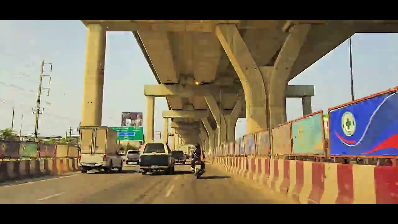Southbound from Bangkok on Rama II: Running the Elevated Expressway Gauntlet of Falling Concrete 🚗