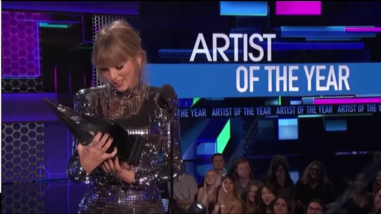 Taylor Swift Wins Artist of the Year - AMAs 2018