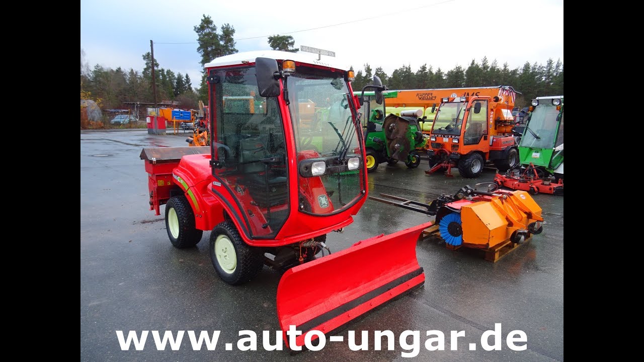 Carraro Rondo  4x4 Winterdienst Besen Schild Streuer www.auto-ungar.de