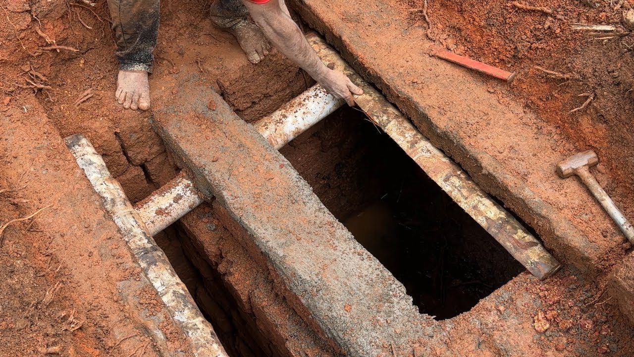 Septic tank renovation/മഴ കാരണം കക്കൂസ് കുഴി ഇടിഞ്ഞപ്പോൾ