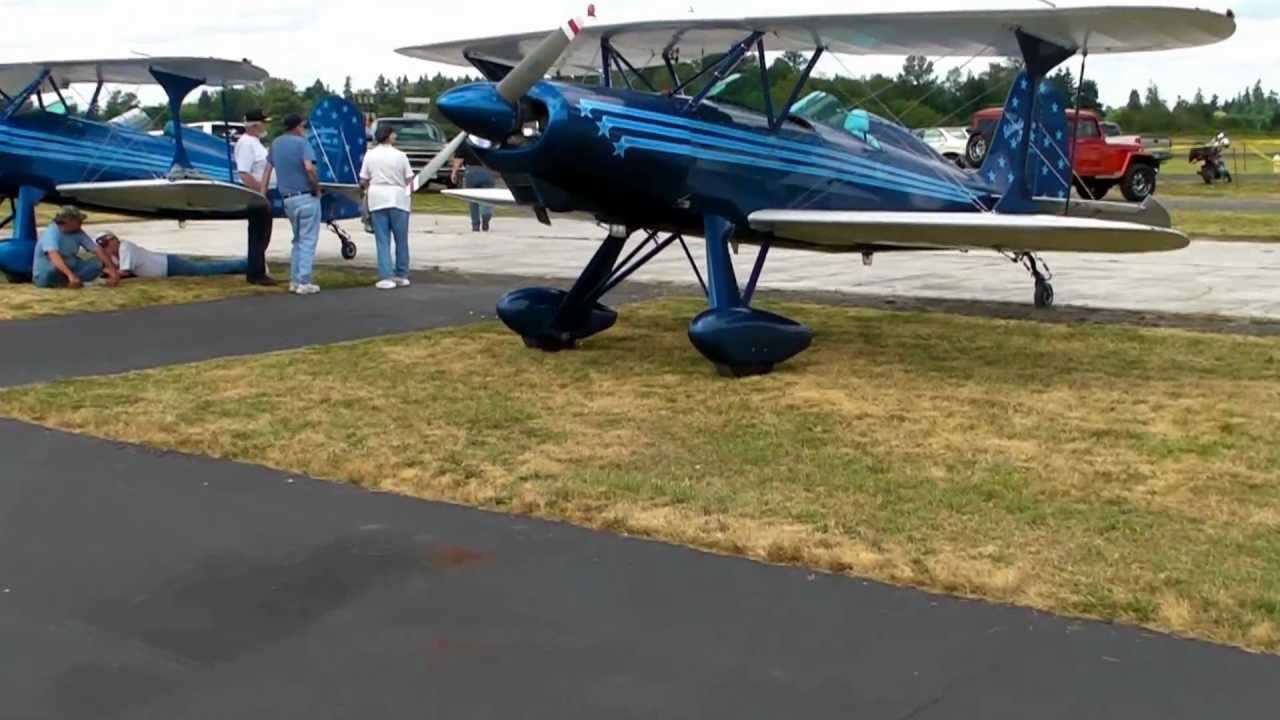 Pair of Starduster Too Biplanes