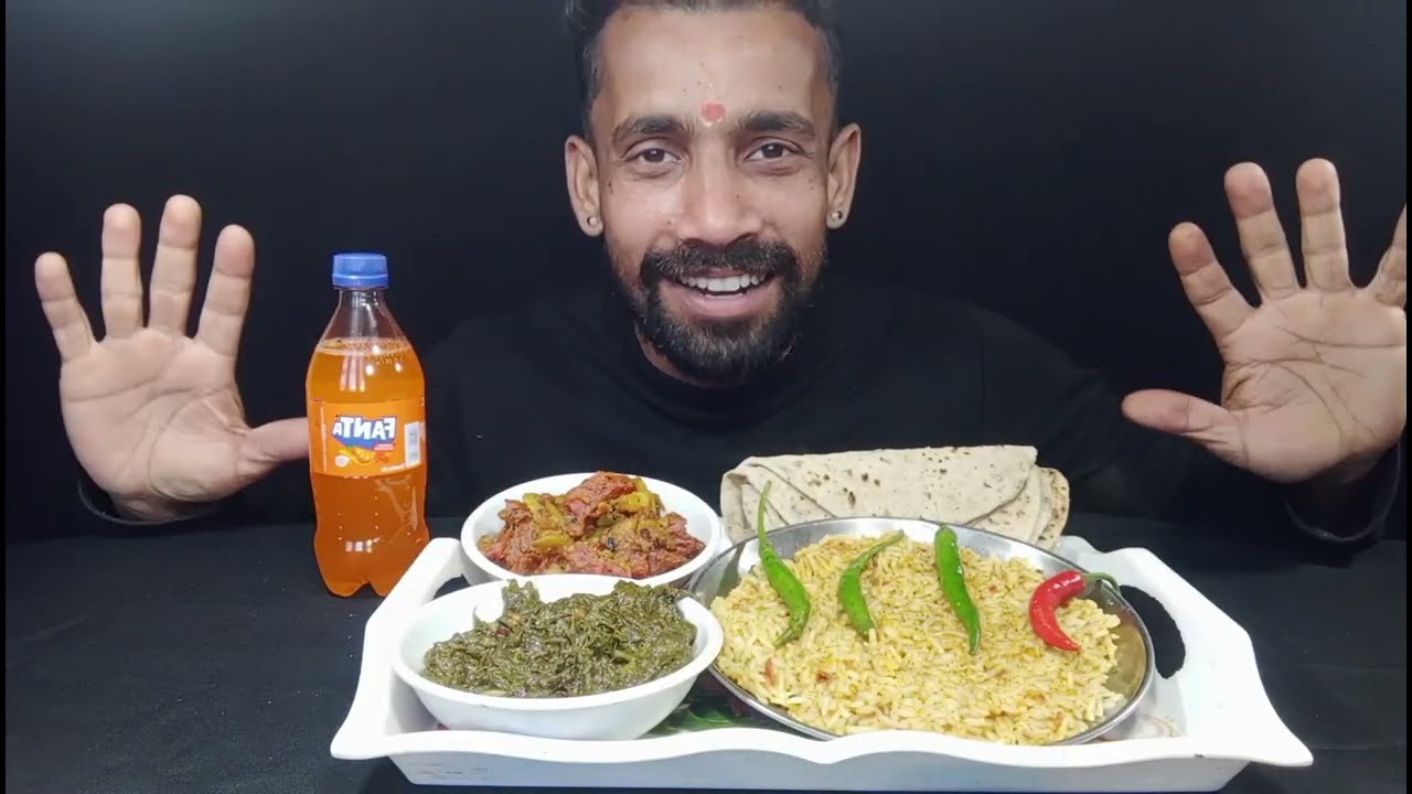Spicy 🍚rice mix veg sarson ka saag capati with Red 🌶