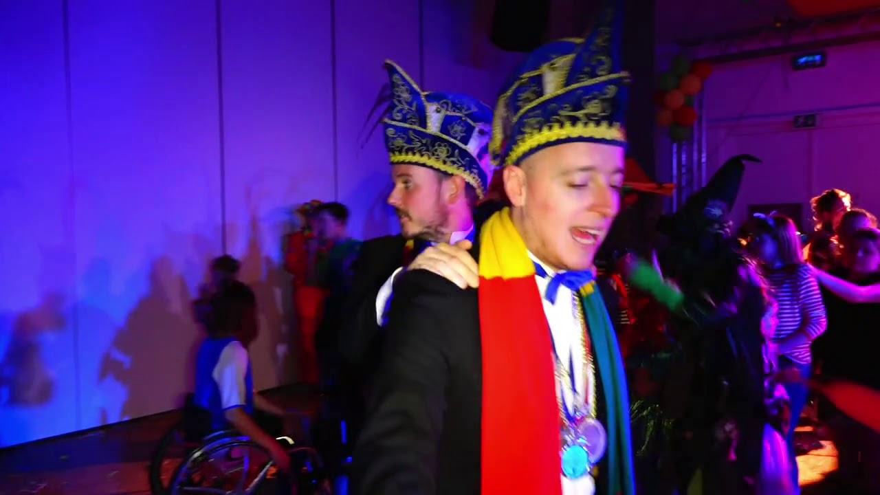 Carnaval schooljeugd Moergestel Pierewaaiers