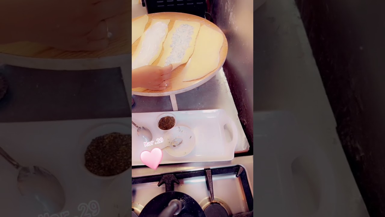 طريقة فطاير ام عبدالعزيز🤩🤍(سهله ولذيذ😋👌🏻)