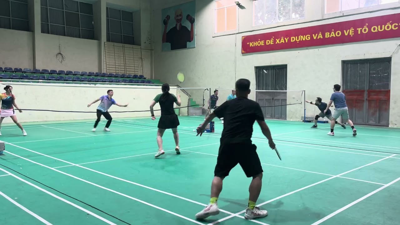 Tuấn Khánh vs Thắng Trang