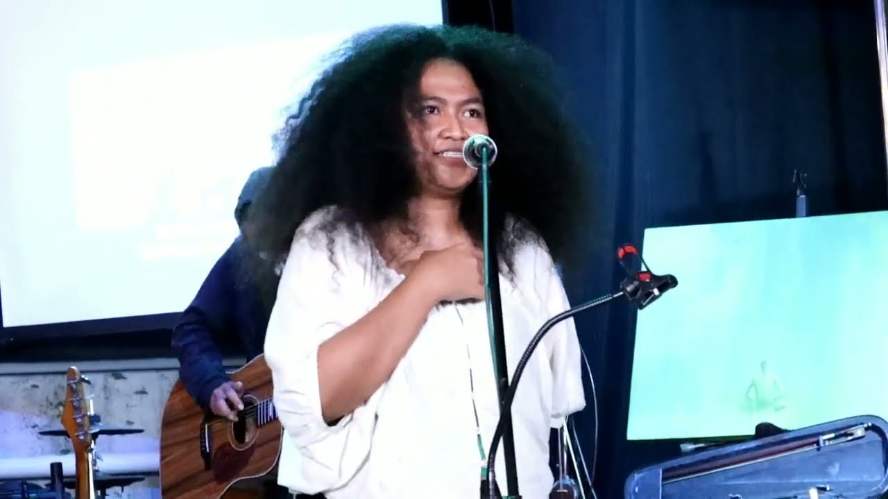 Pembacaan Puisi Narima Beryl Ivana - Asa Kita Wahyu Toveng