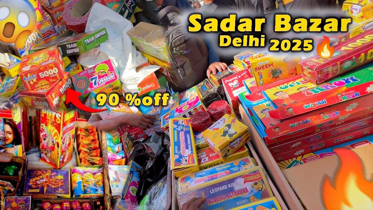 Sadar Bazar bomb 😱market Jayadeva(sadar bazar ￼cheapest crackers market 😱 ￼#sadarbazar #market 