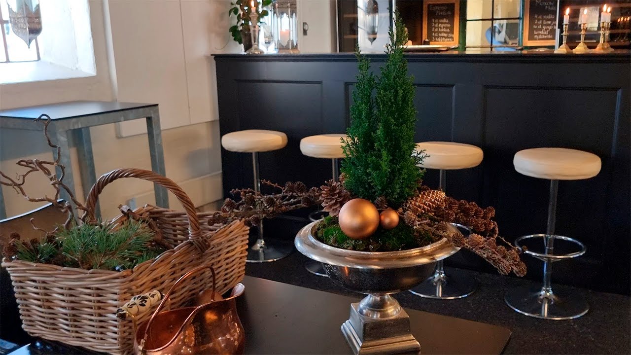 Bakkegårdens Gildesal Pyntes Op til Jul - Skaber Hyggelig Julestemning