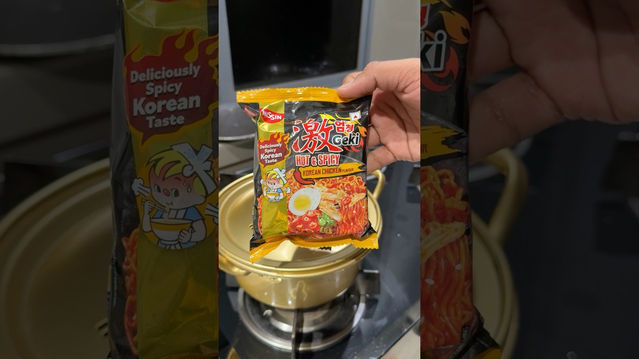 Nissin Hot and Spicy Korean Chicken Noodles🌶️🥵#shorts #koreanramen #nissin #asmr #chicken #noodles