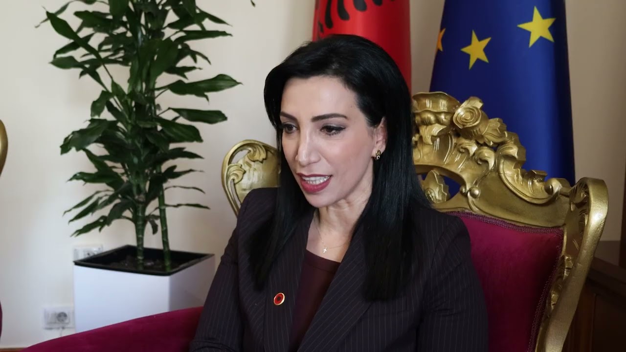 30 Zëra, 30 Gra që Frymëzojnë - Evis