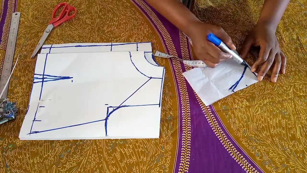 HOW TO CUT A HALTER/ NECK LINE WITH A TRIANGLE PEPLUM  FOR A BABY GIRL