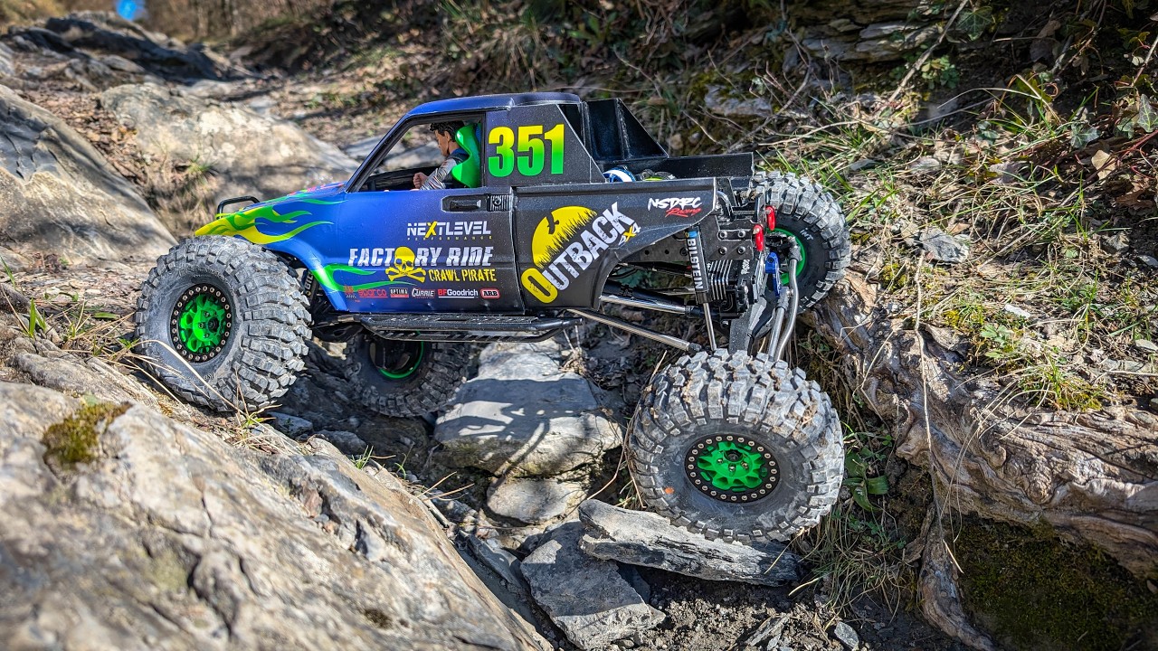 Toyota Hilux Tamia, Axial capra Crawling, 4ws NSDRC rs800v2