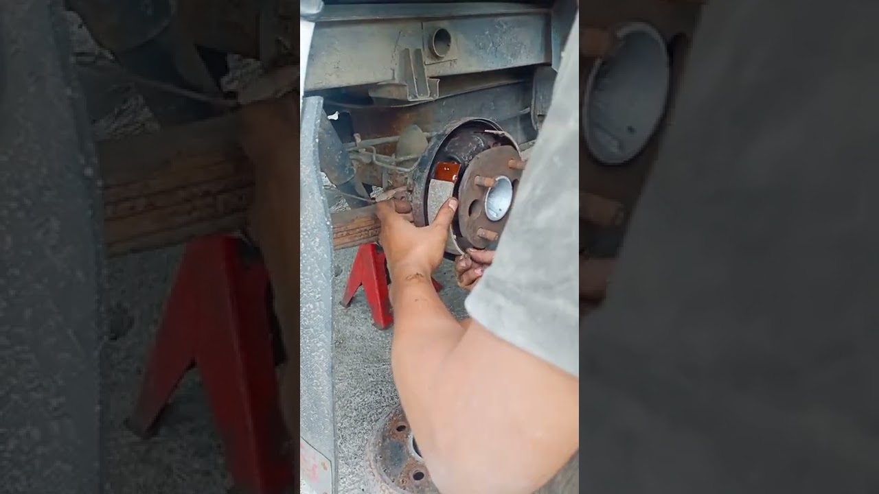 Cara ganti kampas rem belakang daihatsu Zebra . hijet . s75 . s88 . s89