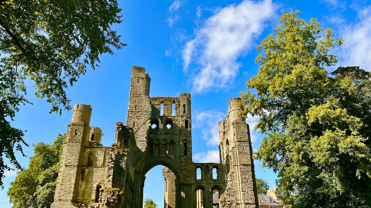 KELSO, WALKING TOUR, ONE OF SCOTLAND’S MOST CHARMING BORDER TOWNS, TRAVEL GUIDE, 4K