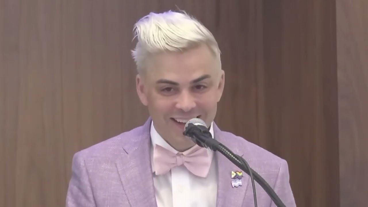 Jiggly Caliente EULOGY AT WAKE by David Charpentier | RuPaul Drag Race Philippines