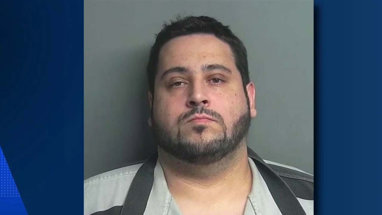 Cops say ex-Harris County prosecutor flashed badge during arrest for allegedly strangling girlfriend