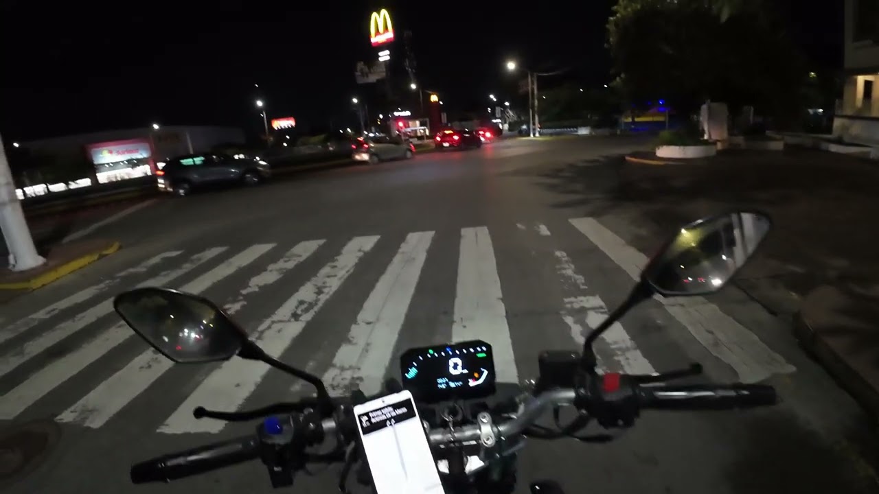 Observaciones diarias #72 ( por la lluvia no se ven los BACHES) 😬🏍️🙏🏻🫡
