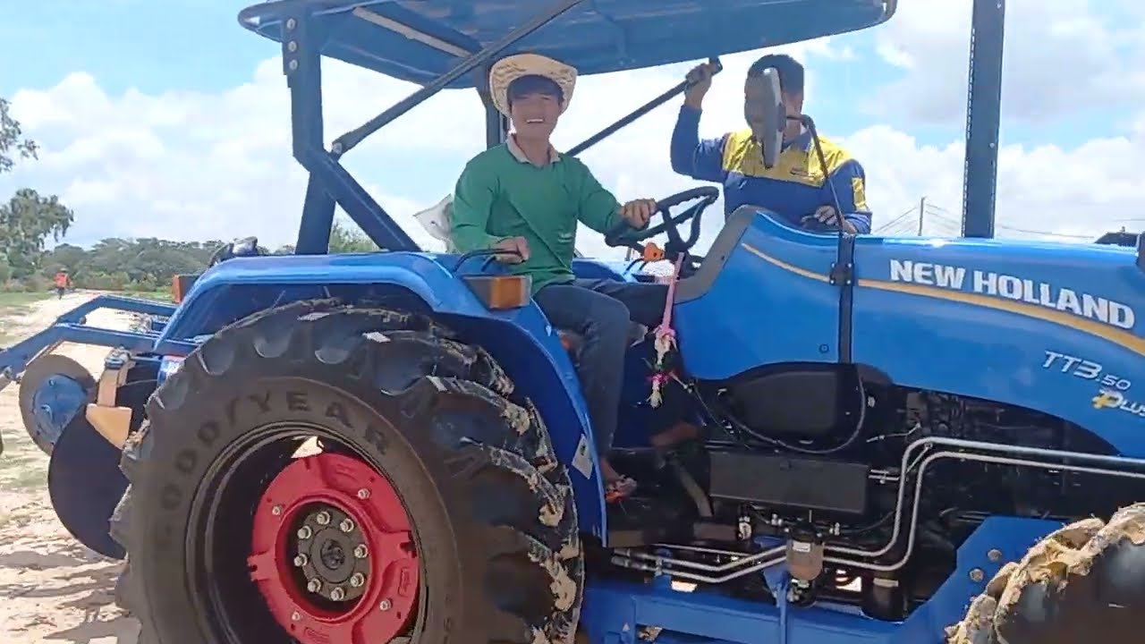 ทดลองขับครั้งแรกรถแทรกเตอร์ Ford New Holland TT 3.50 Plus