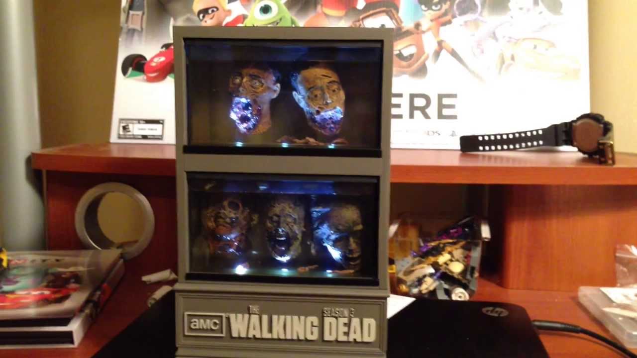 The Walking Dead: Season 3 Limited Edition Zombie Head Tank Unboxing