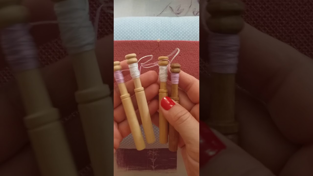 Clases de iniciación al encaje de bolillos, explicación vuelta y cruz