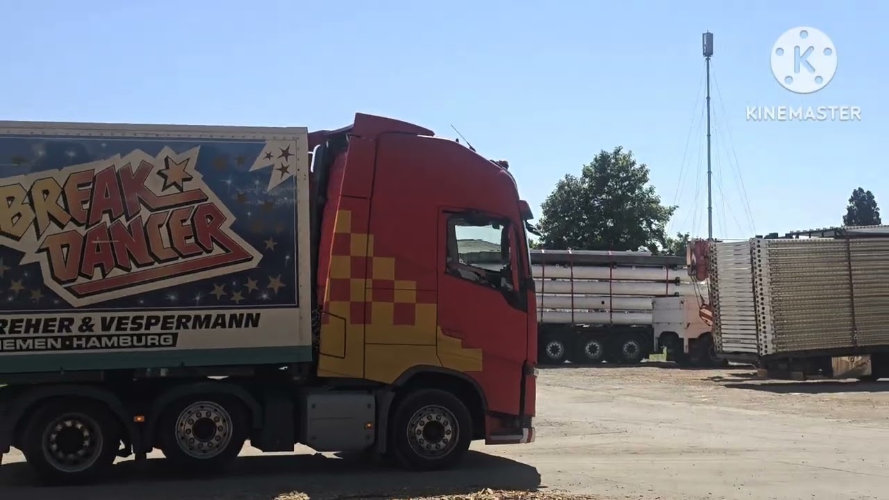 Break Dancer Das Original Dreher Vespermann Schausteller Transport fährt vom Platz in Bad Arolsen 25