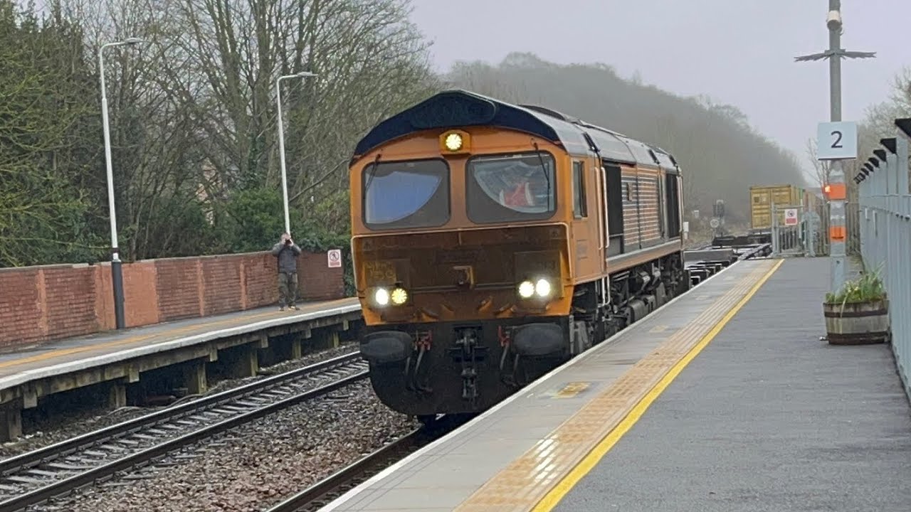 “Lucie” 66313 4E14 with 49 containers 08;54 3E Lea Road 27/2/2026