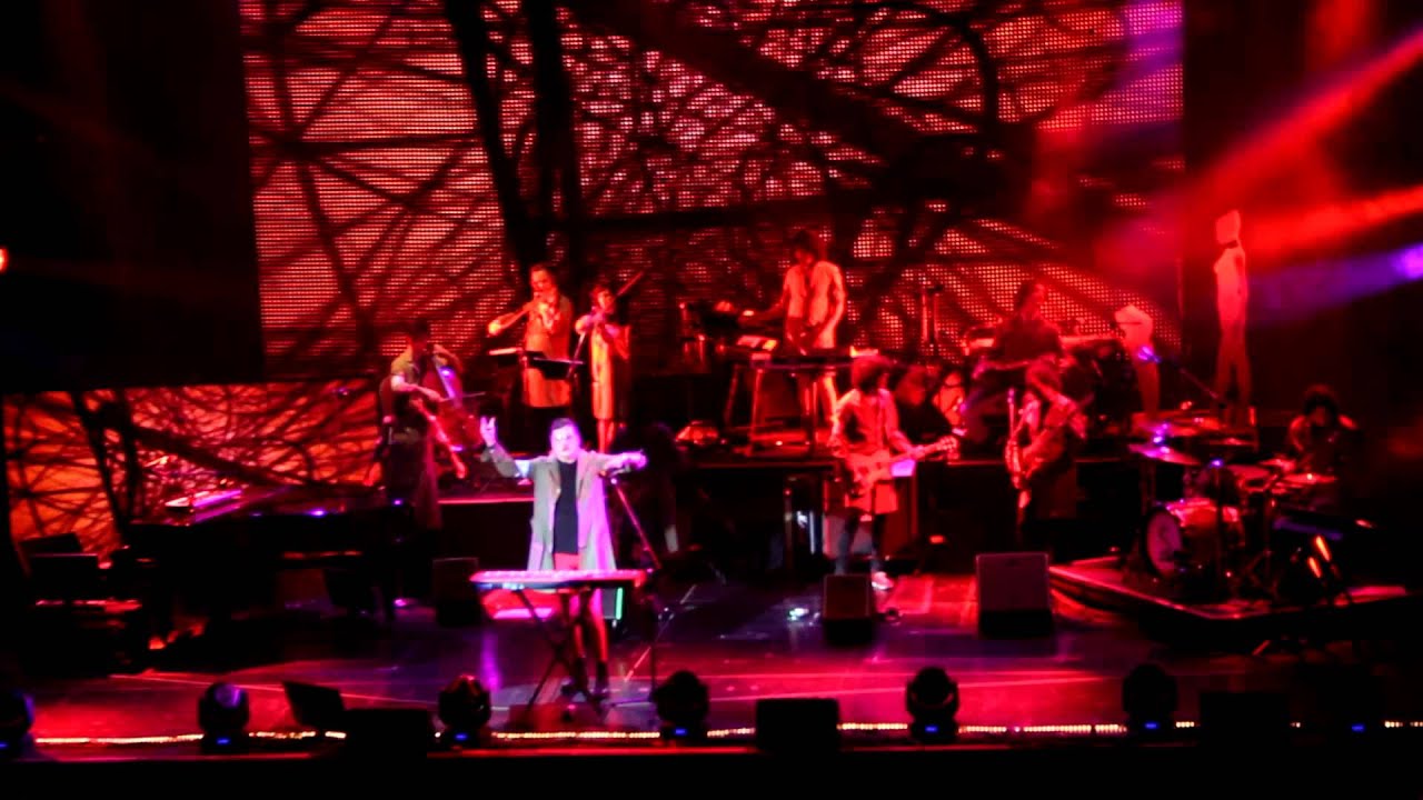 01 Piano Bar - Charly García - Gran Rex 01/11/11 - 1080p