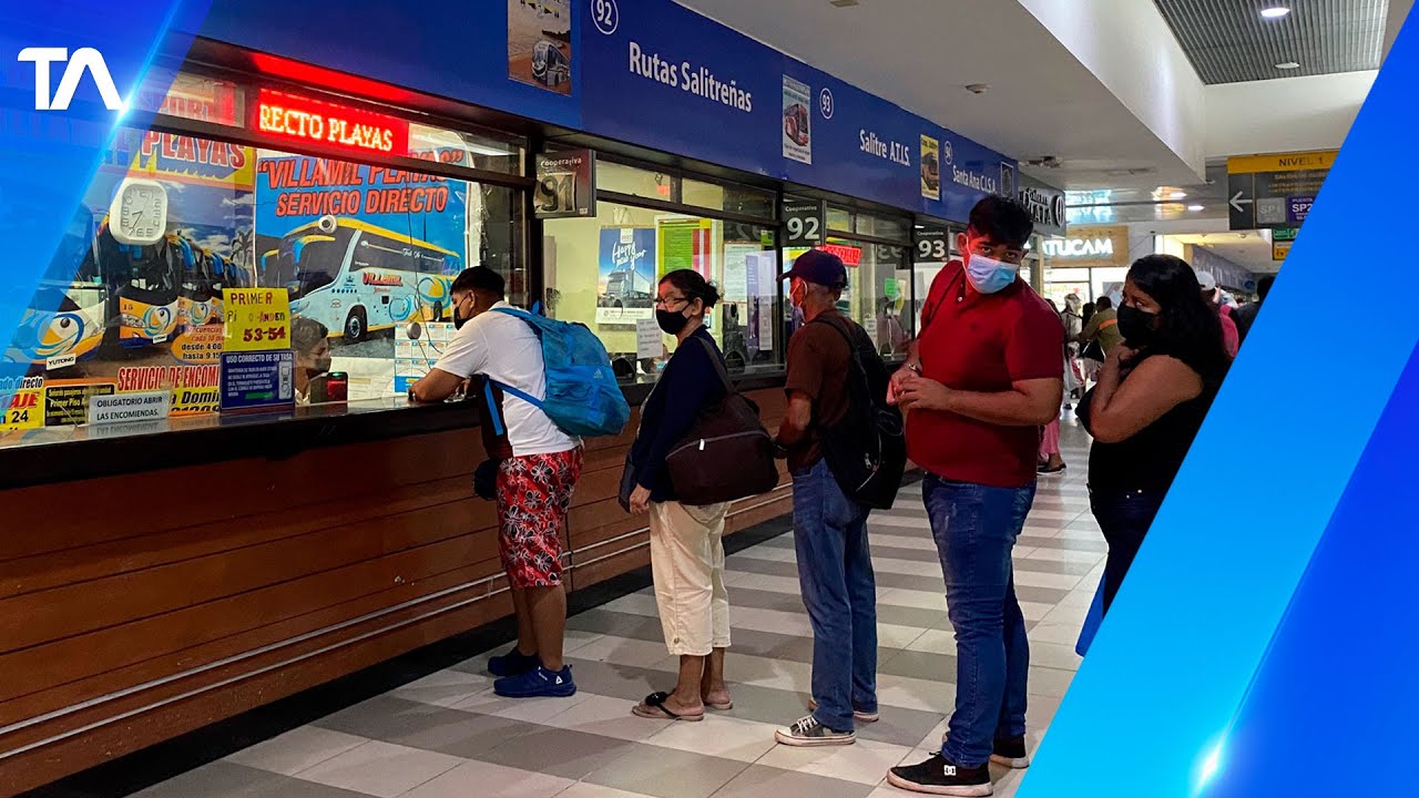 Más de 80 mil personas salieron de terminales terrestres de Guayaquil y Pascuales
