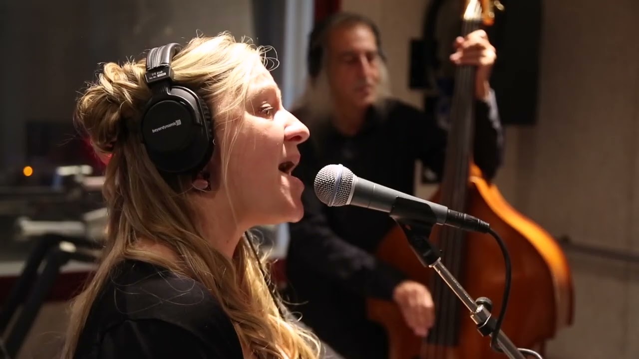 Ana Shelton - Carnet d'adresses