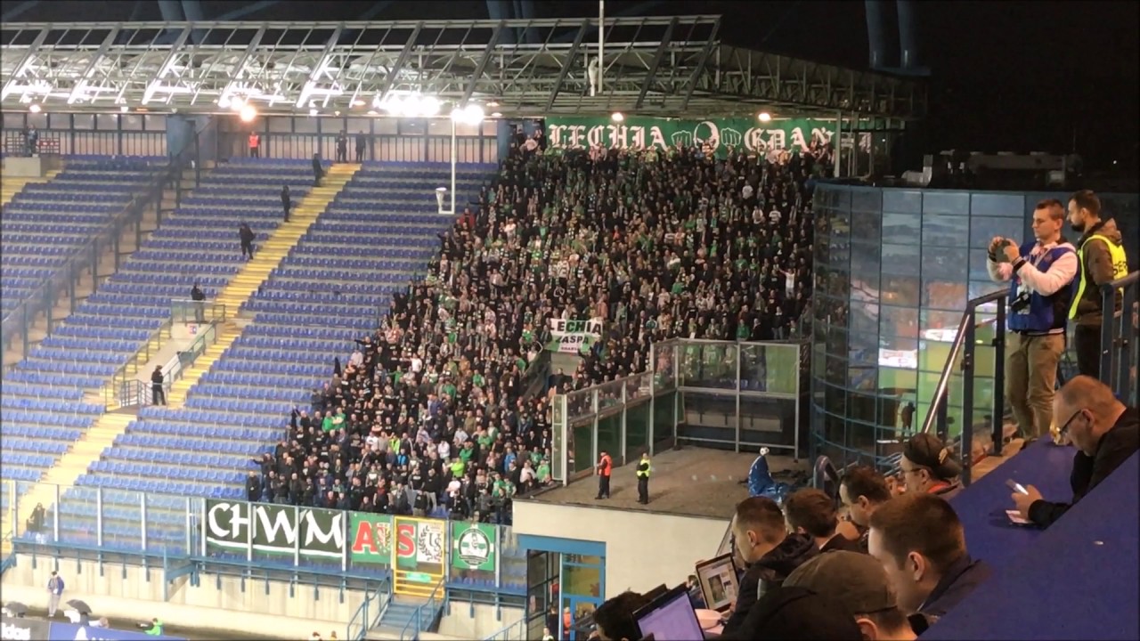 E: Wisła Kraków - Lechia Gdańsk [Lechia fans]. 2017-05-06