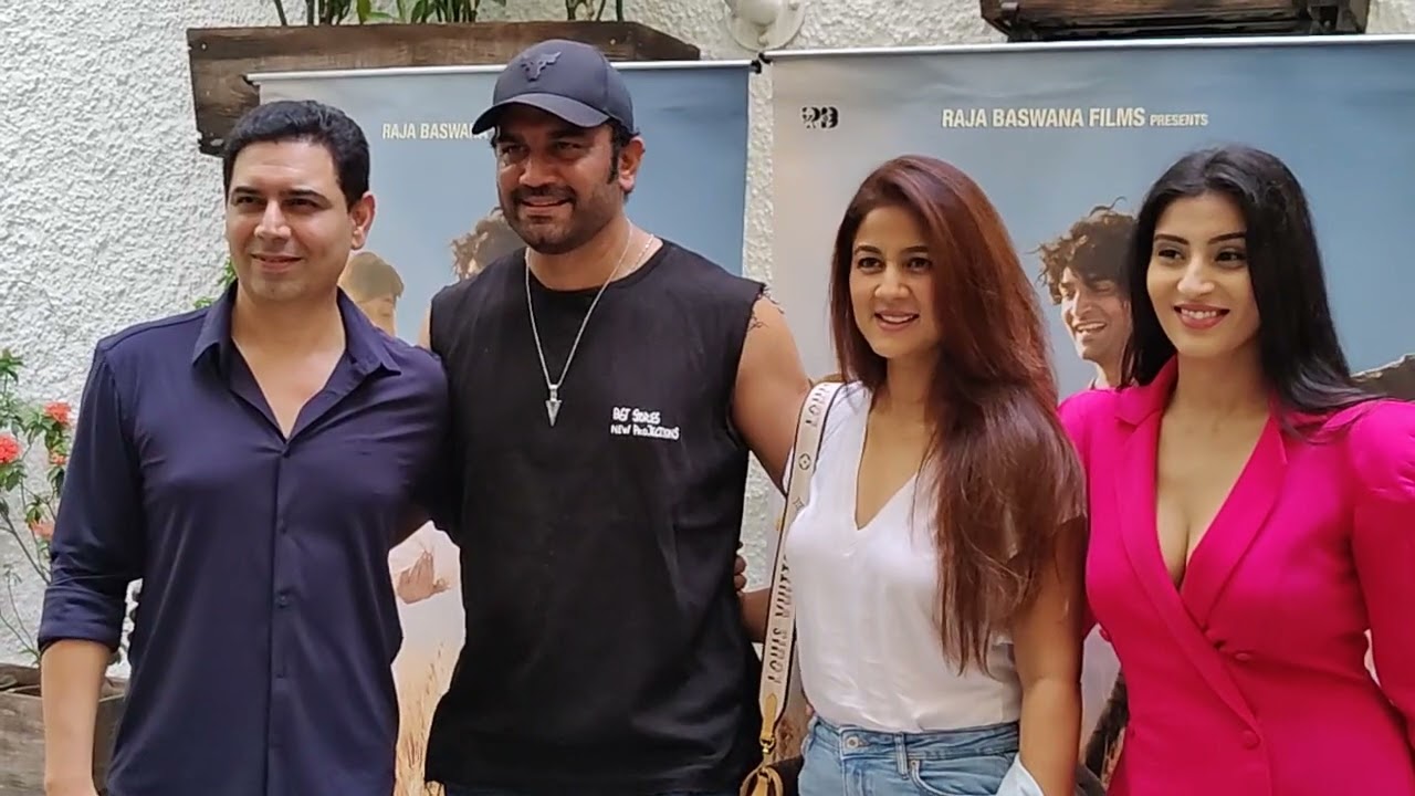 Sharad Kelkar with Wife Keerti Kelkar at Iska Naam Se Haryana Special Screening | Sharad Kelkar