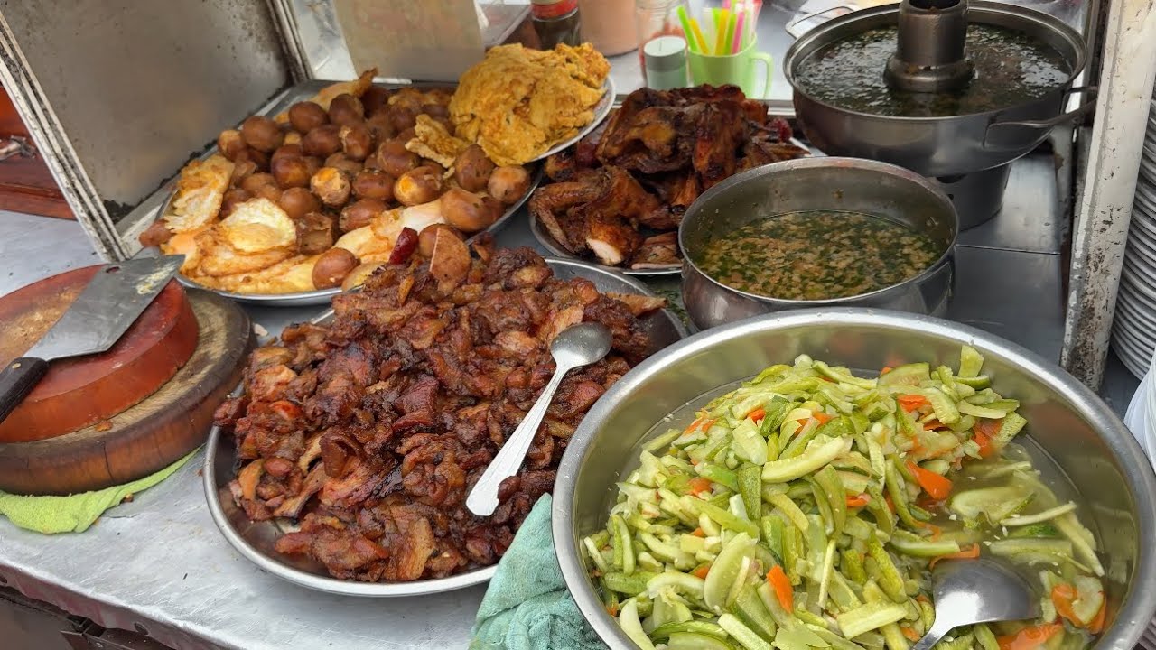 Popular Places For Crispy Rice, Bai Sach Chrouk , Nom Banhchok/ Cambodian Street Food
