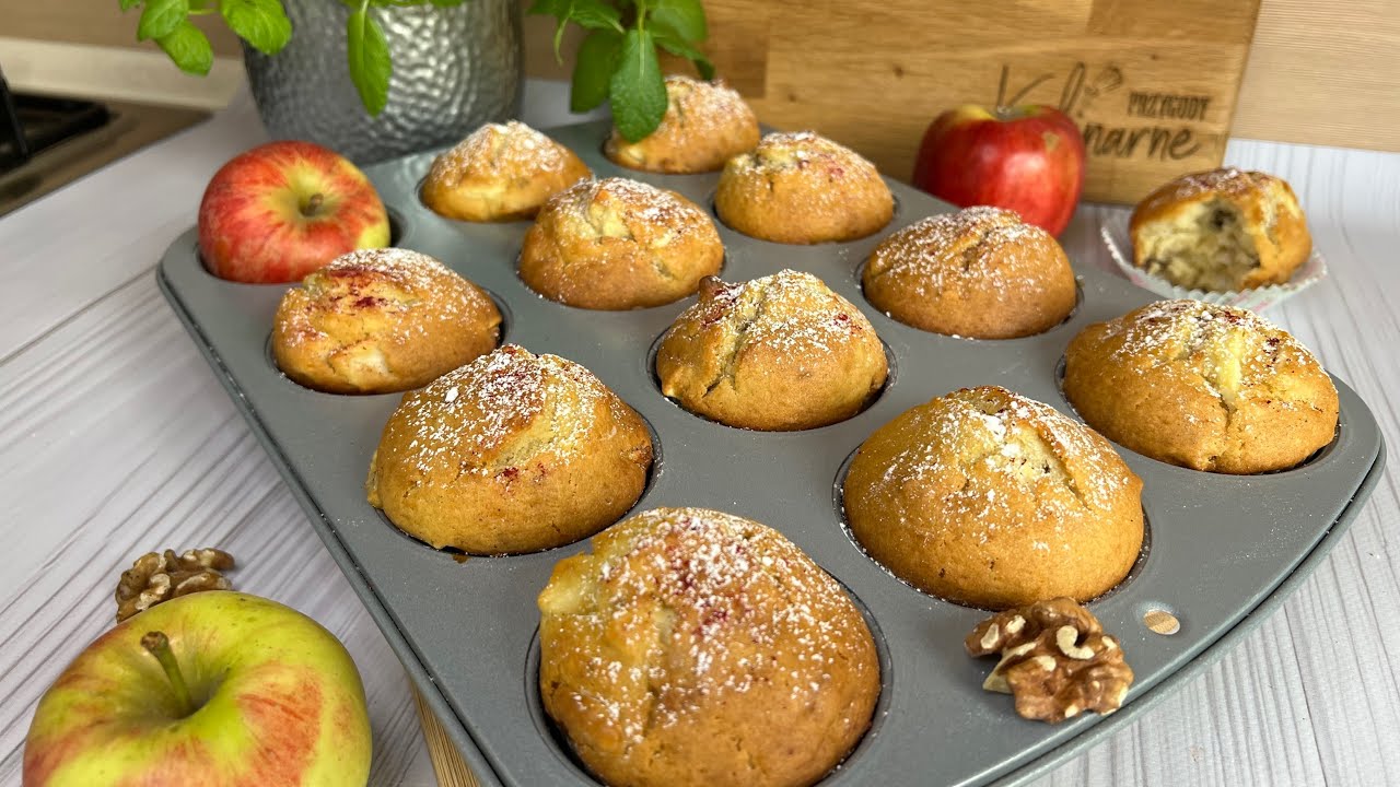 Błyskawiczne muffinki z jabłkami i orzechami 🍎