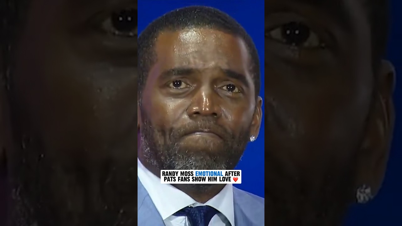 Randy Moss got a standing ovation at Tom Brady&rsquo;s Patriots HOF ceremony 👏 (via @patriots)