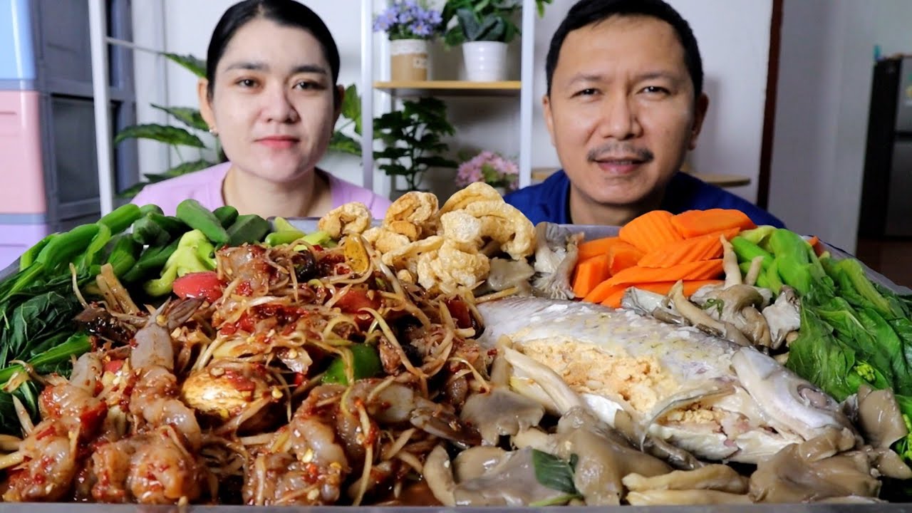 ส้มตำกุ้งสดกับนึ่งส้มปลาตะเพียนไข่ 27 ธันวาคม พ.ศ.2568