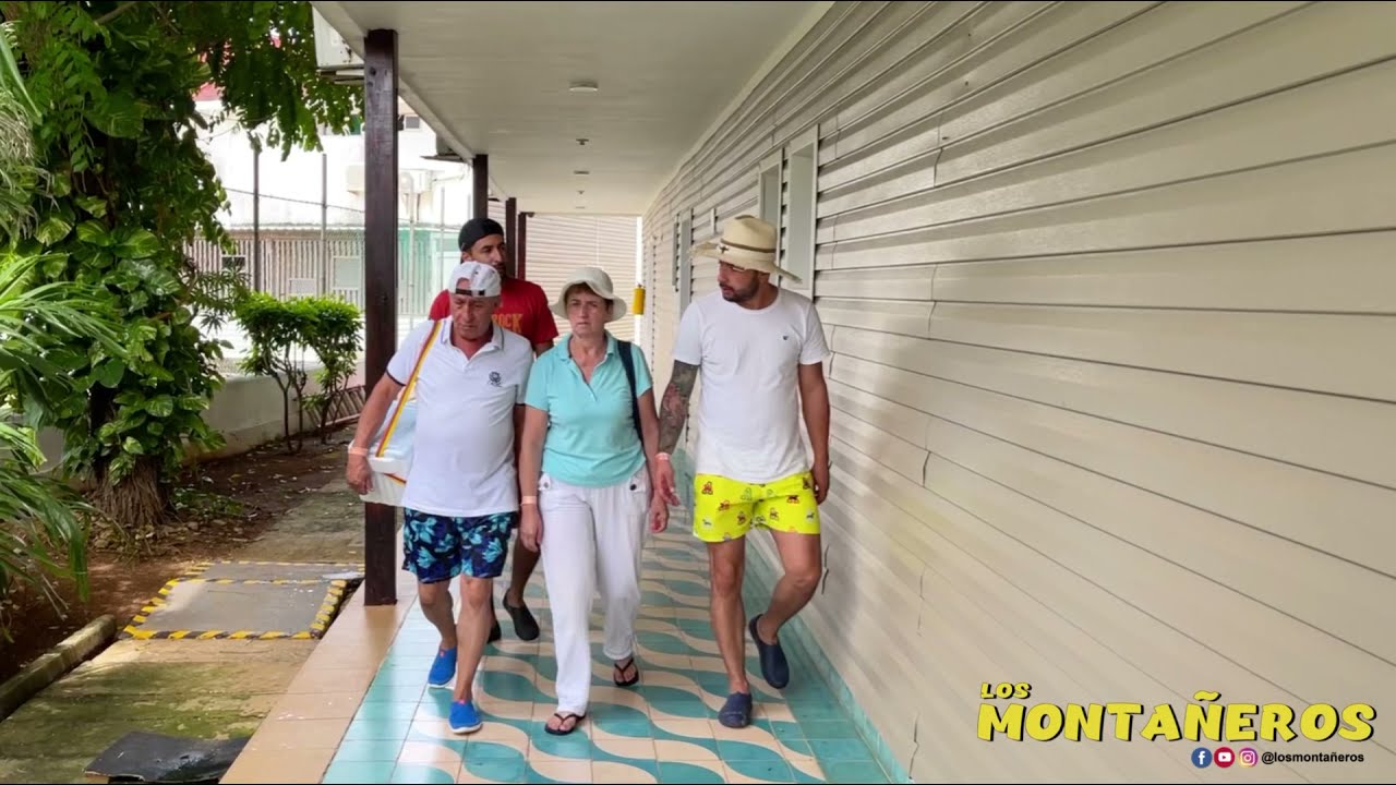 EL PASEO - LOS MONTAÑEROS