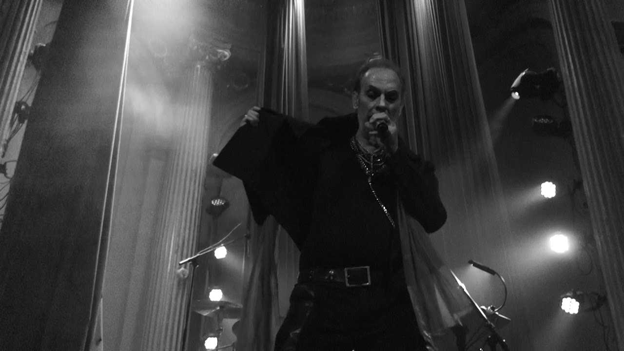 bauhaus - Silent hedges / Bela Lugosi's dead - Stockholm 2018