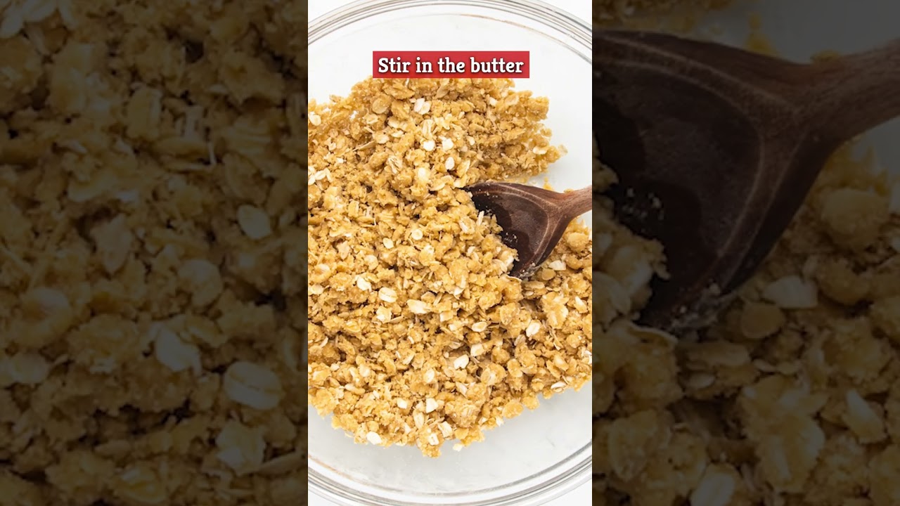 Super Simple Pear Crisp Is Cozy Home Baking At Its Finest #dessert #pears #icecream