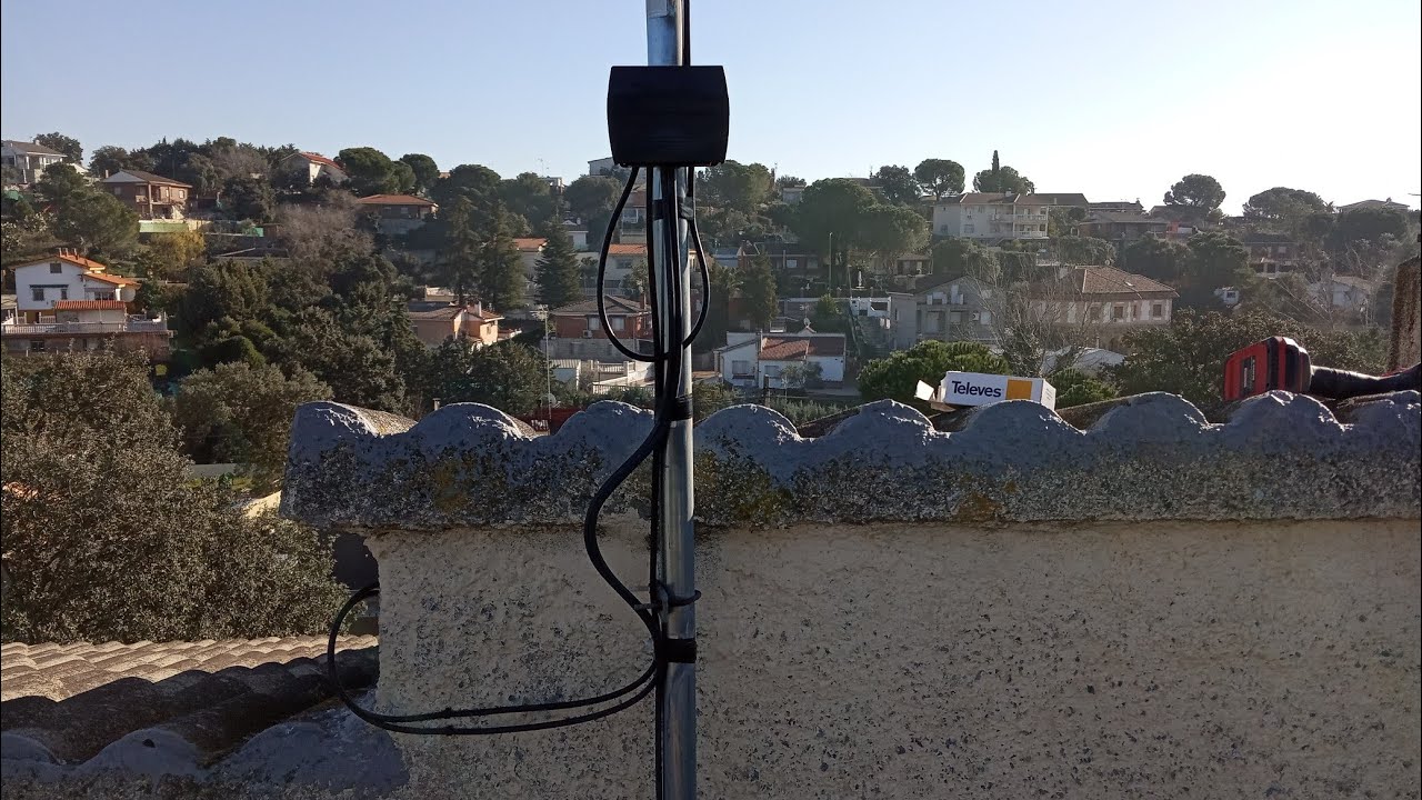 instalación antena TDT con distribución a tres puntos