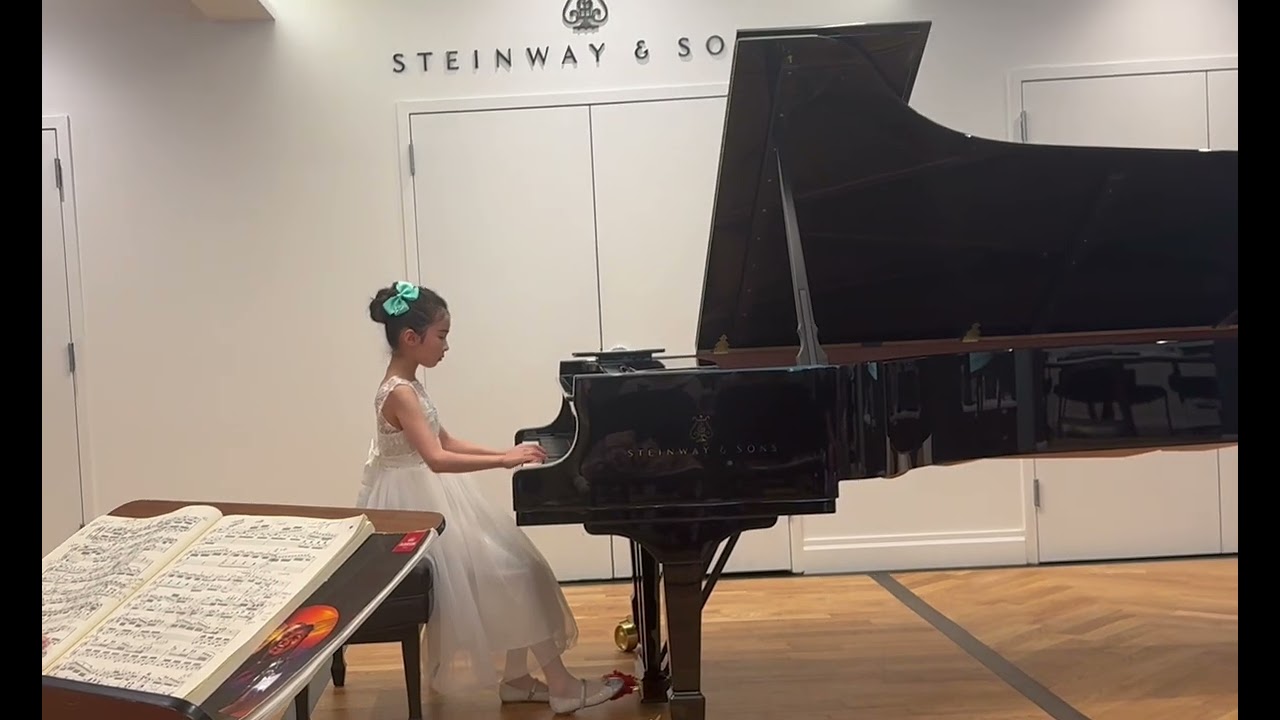 Mozart - Piano Sonata No. 10 Major, K. 330 (I. Allegro moderato)