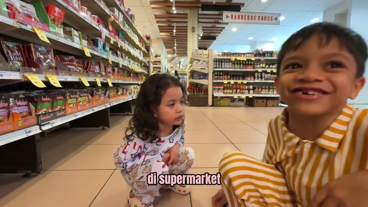 roopa ke supermarket sama abang tapi malahh pup jd buru buru pulang haha