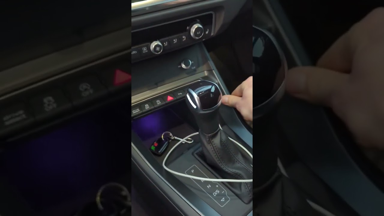 Nowiutkie Audi RSQ3: Przewaga Dzięki Technice! #shorts